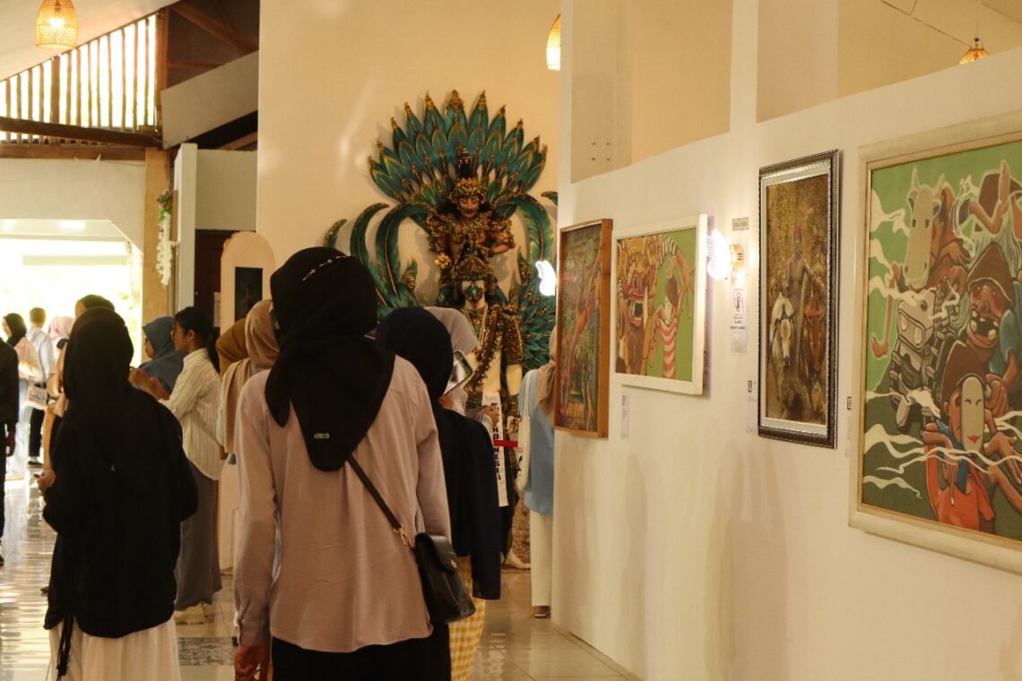 “Diam-Diam Art”: Saat Galeri Bukan Lagi Tempat yang MembosankanKesehatan Masyarakat
